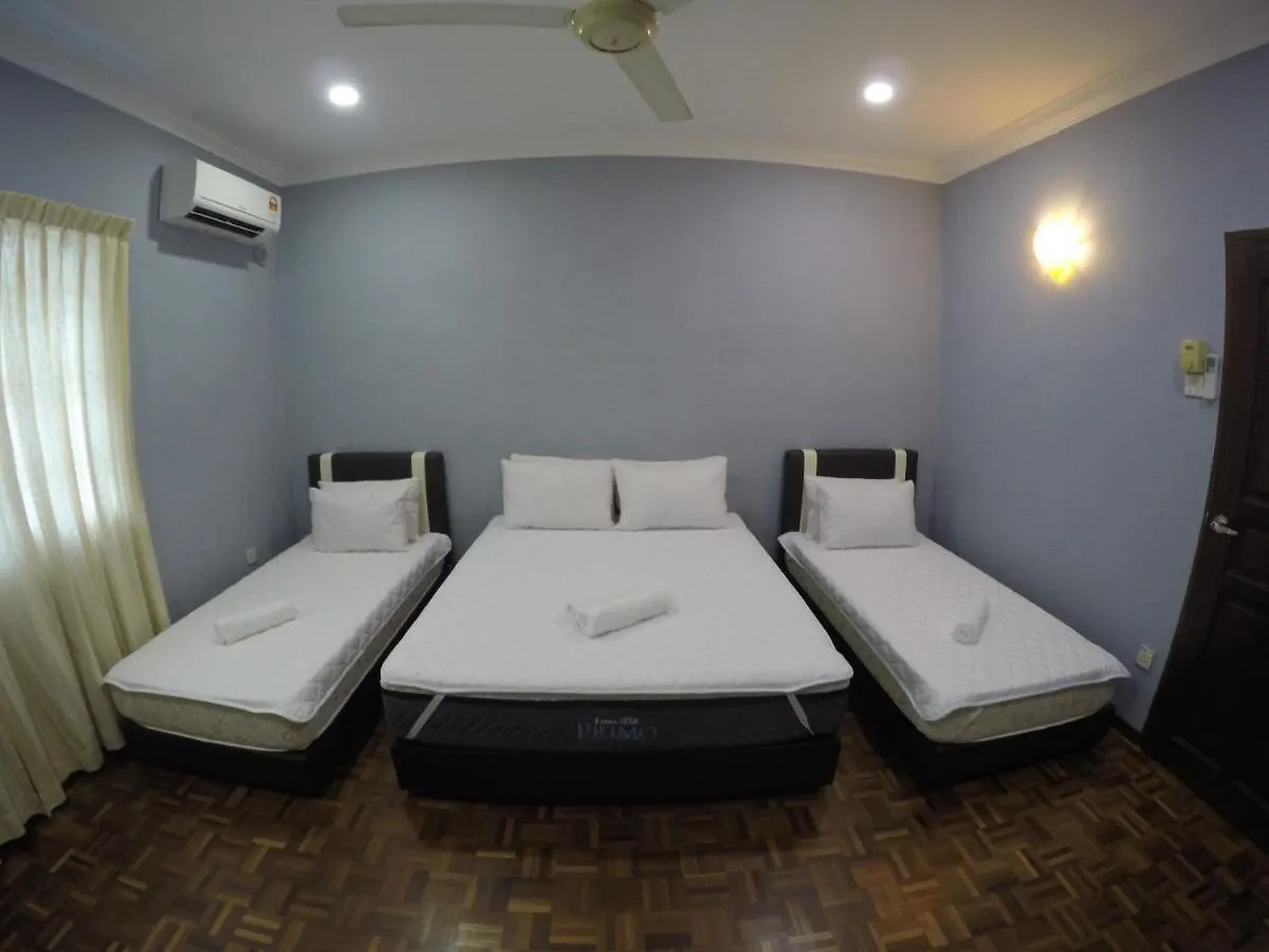 Rebecs 12Pax@Tebraucity/Ikea/Toppen/Aeon 新山 度假居